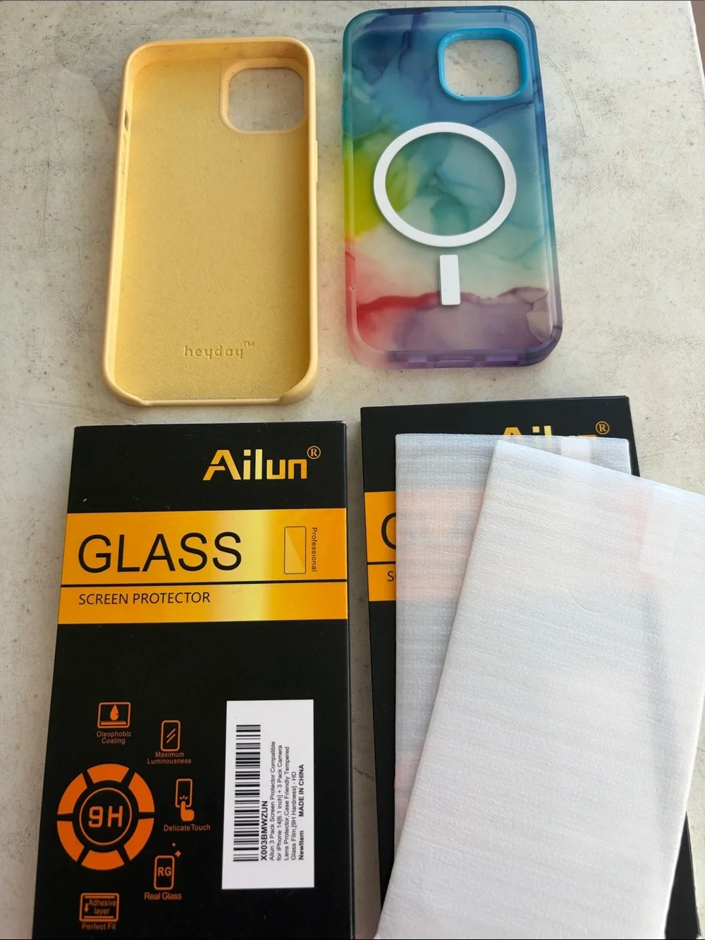 5 NEW Ailun Screen Protectors and 3 Phone  Cases.  iPhone 14